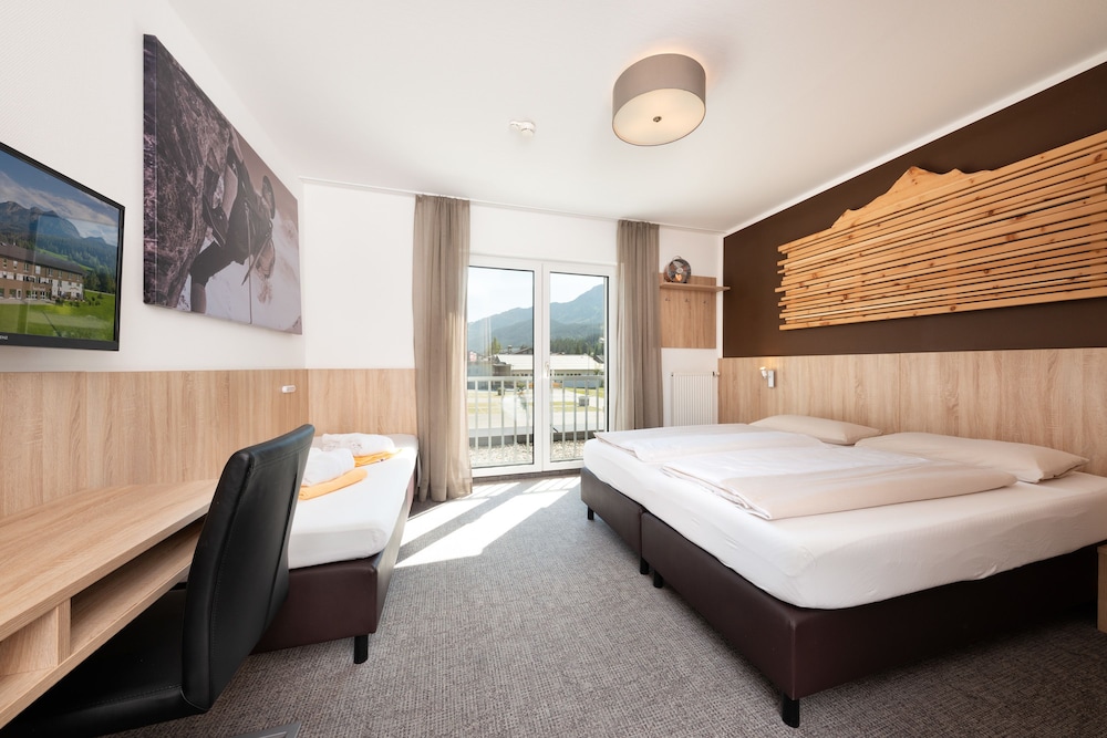 1 Bedroom, Comfort, 1 Double and 1 Single Bed, Resort View, Courtyard Area