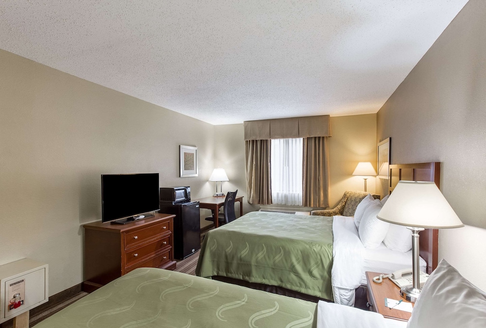 Quality Inn Athens, OH 12/50