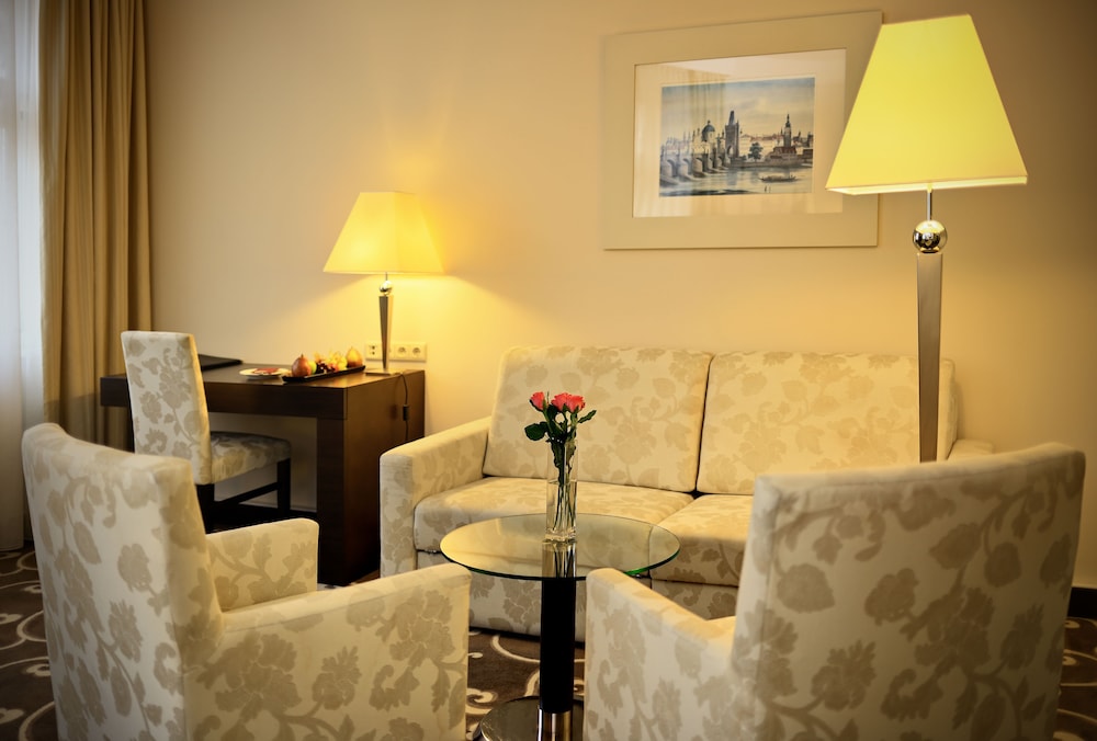 Grand Hotel Bohemia 23/50
