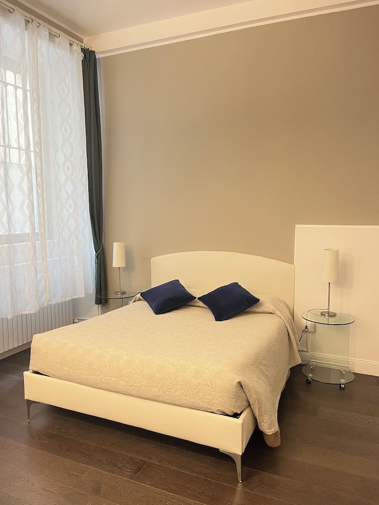 1 BEDROOM, EXECUTIVE, KITCHEN