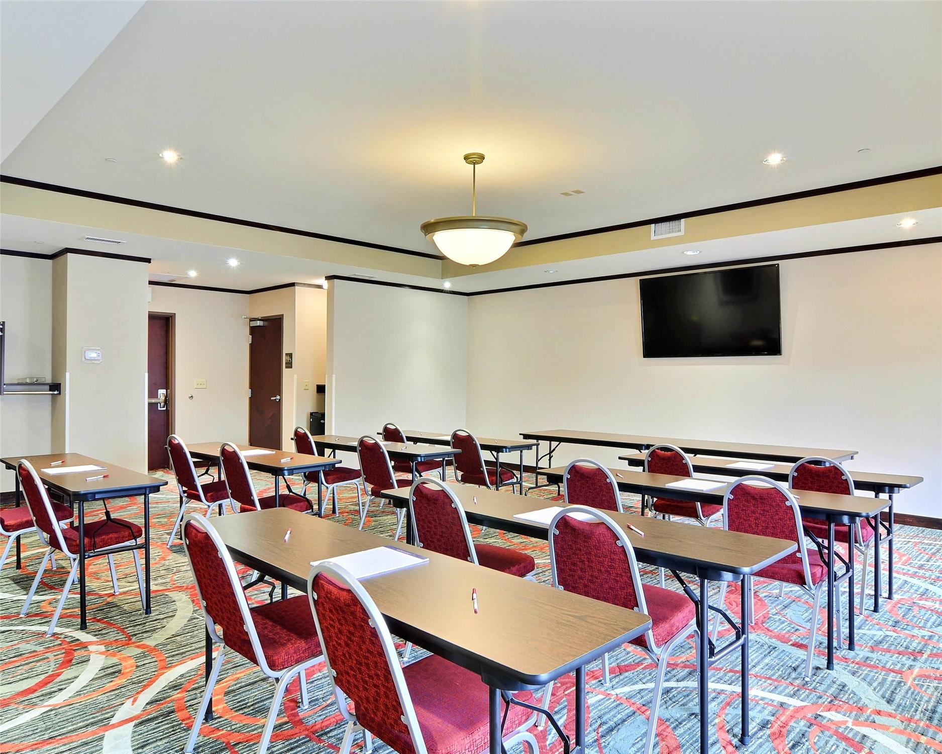Comfort Suites Uniontown, PA 39/44