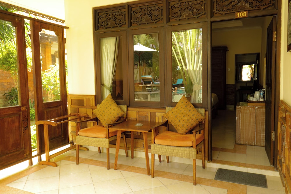 Mina Pelasa Hotel and Resto 45/61