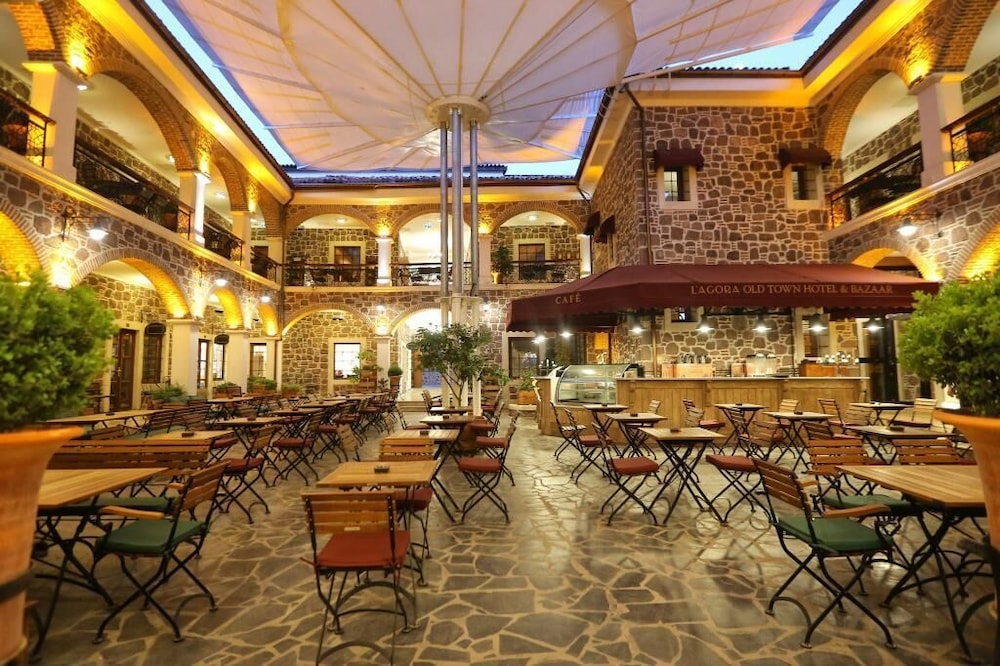 L'agora Old Town Hotel & Bazaar 25/35