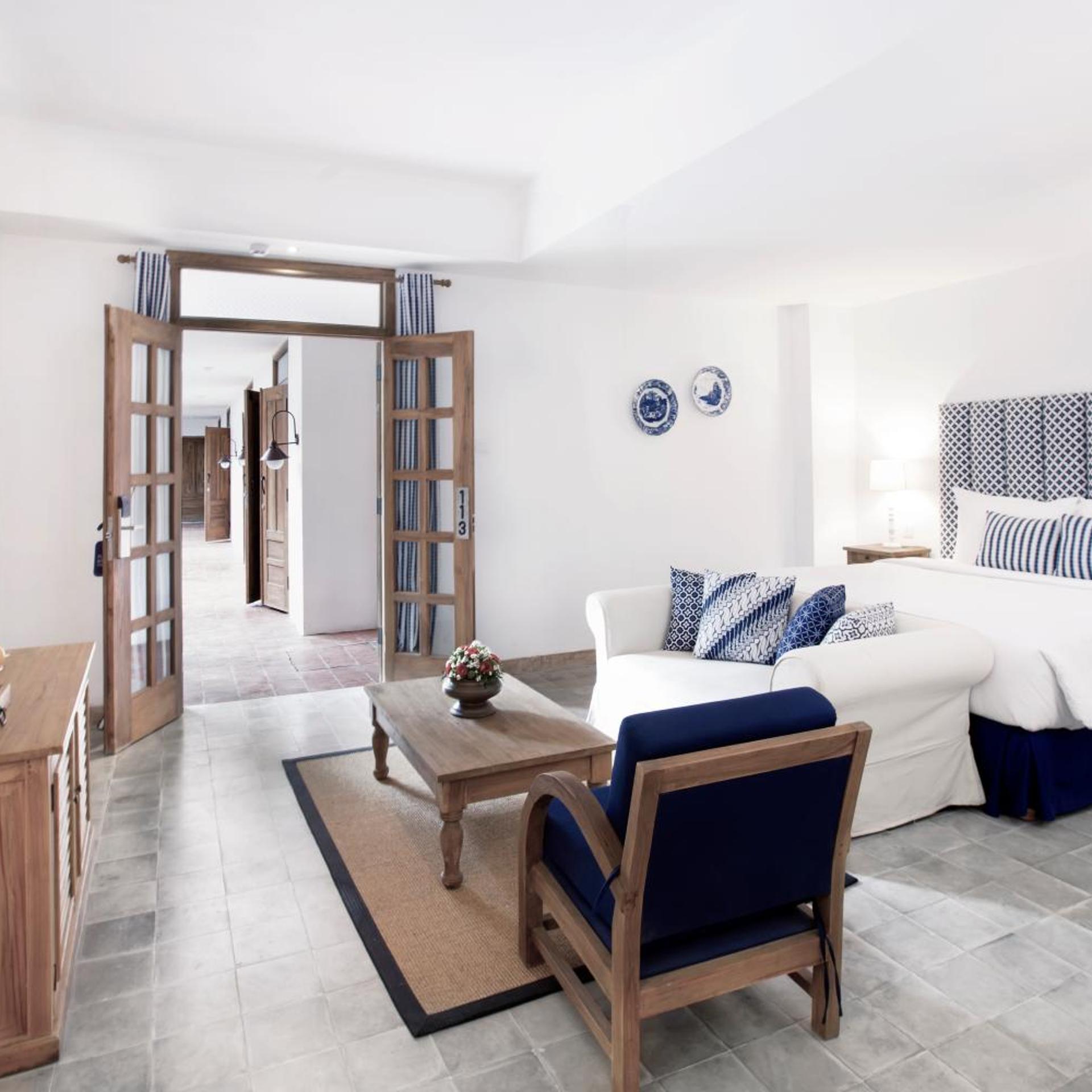 جناح استوديو بإطلالة على المسبح