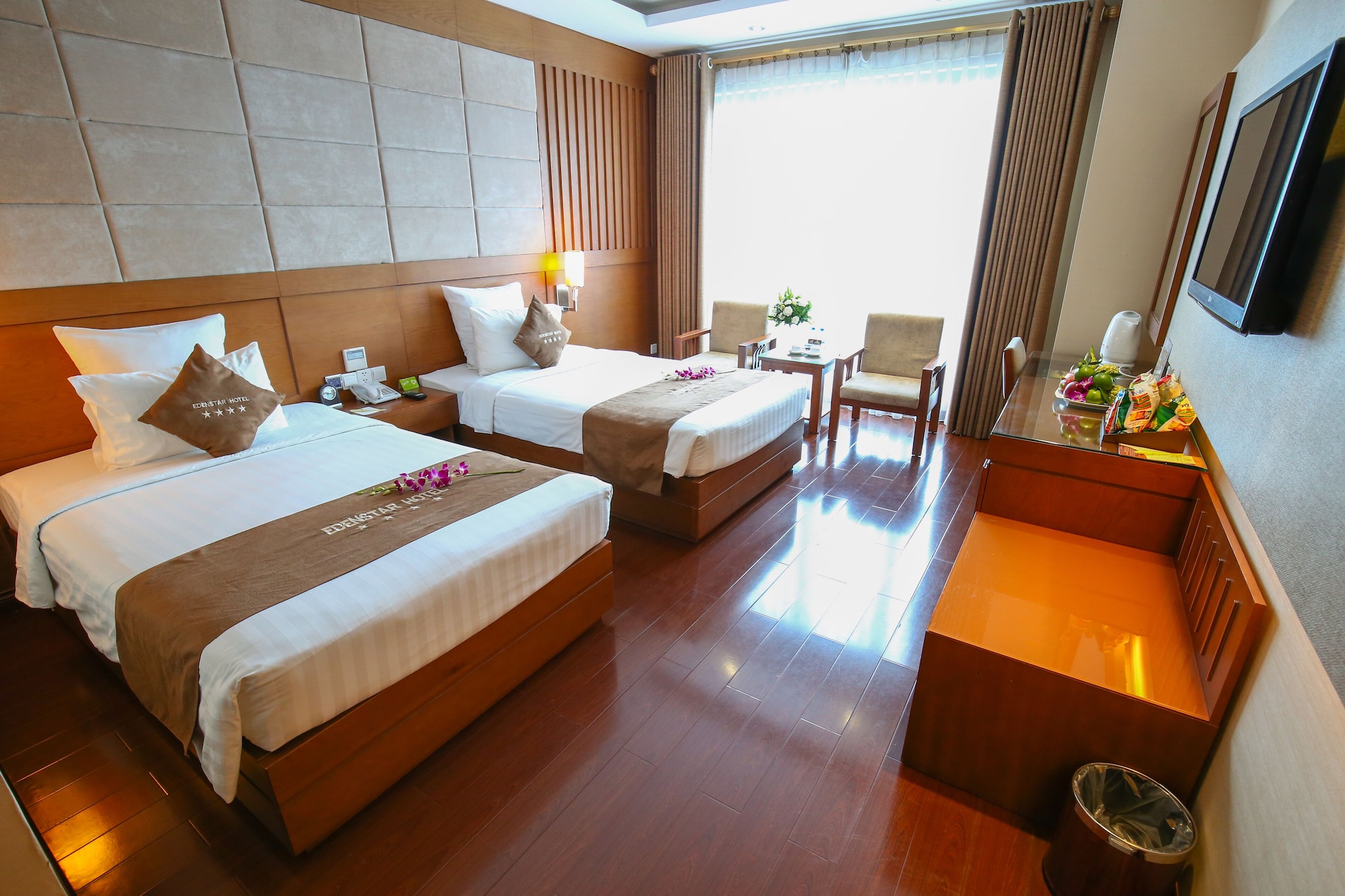 PREMIUM, DELUXE, TWIN BEDS