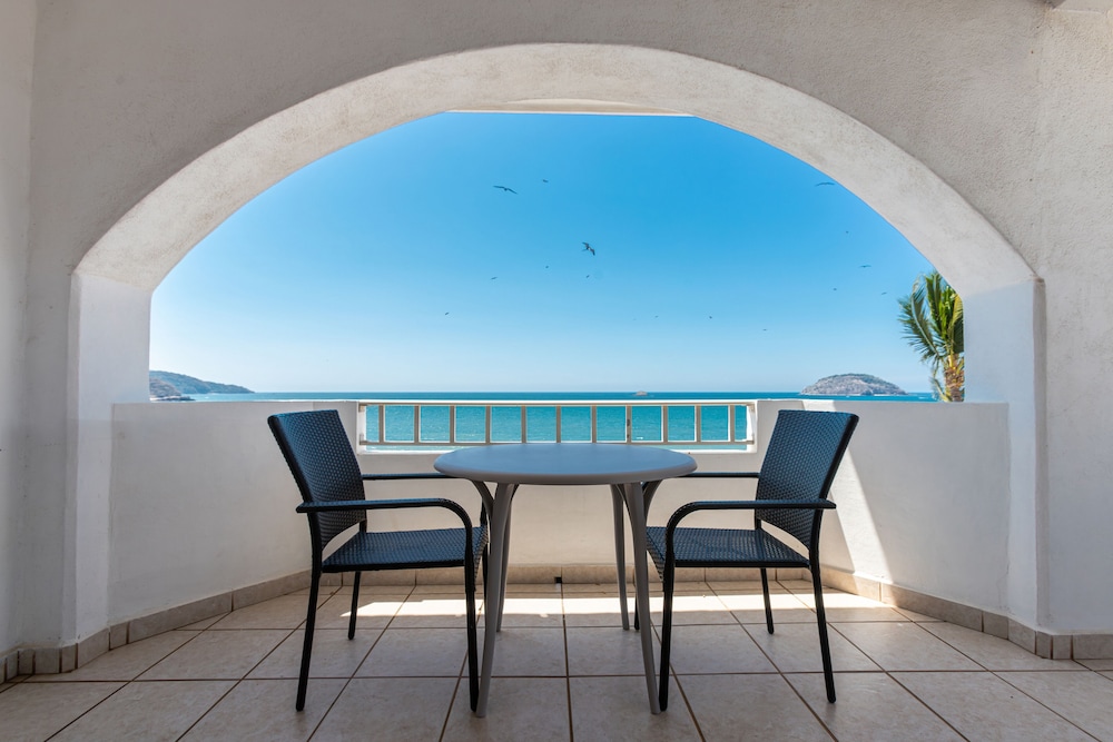 Torreblanca Beach Hotel and Suites Guayabitos - Desayuno y Comida 17/34