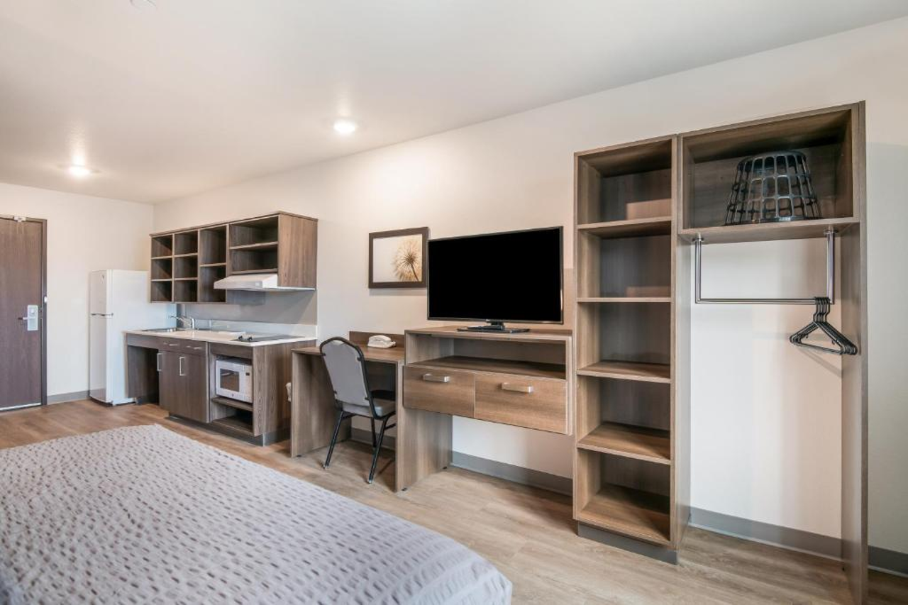 WoodSpring Suites Colorado Springs North - Air Force Academy 19/27