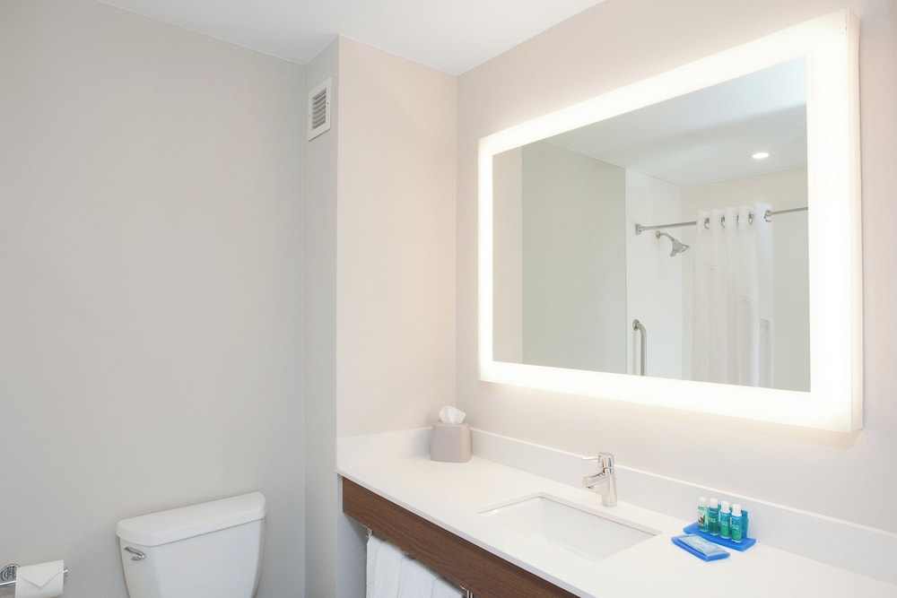 غرفة قياسية بسريرين كوين، Holiday Inn Express Haskell-Wayne Area 3/4