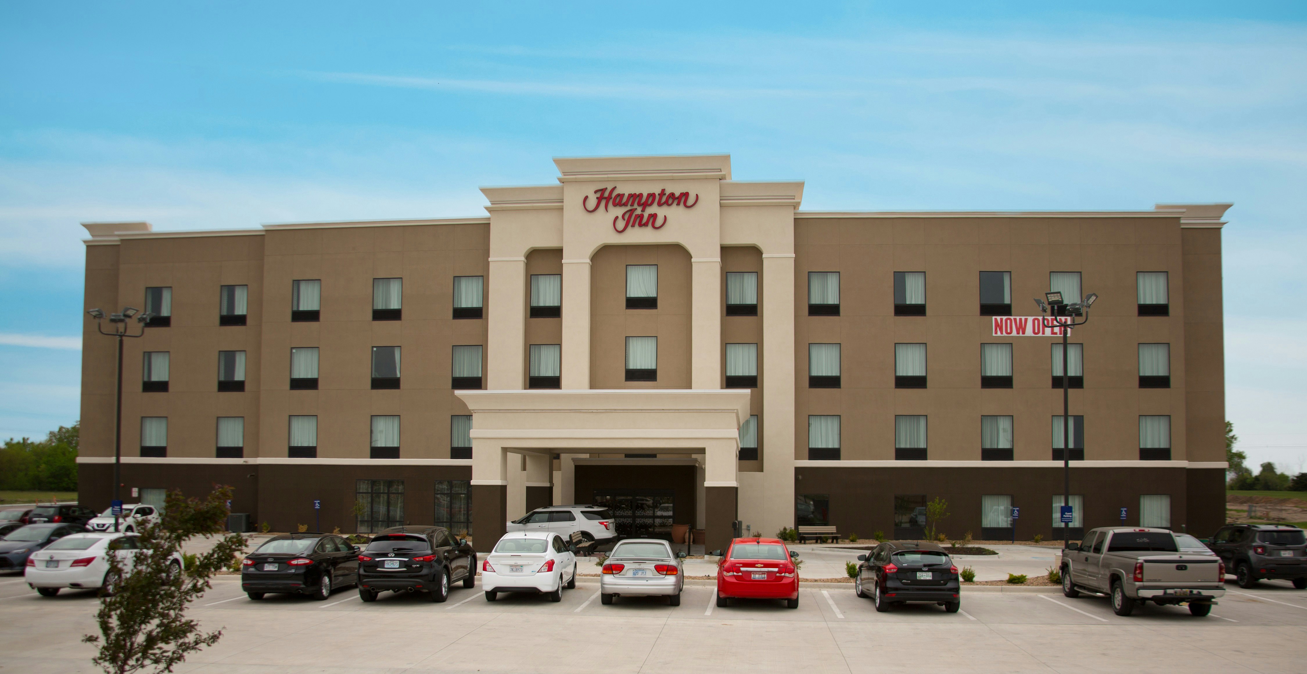 Hampton Inn McPherson KS 56/56