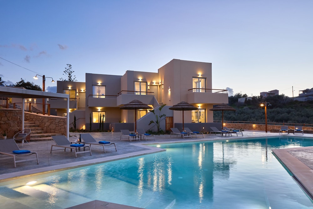 Villaggio Mare Suites 5/60