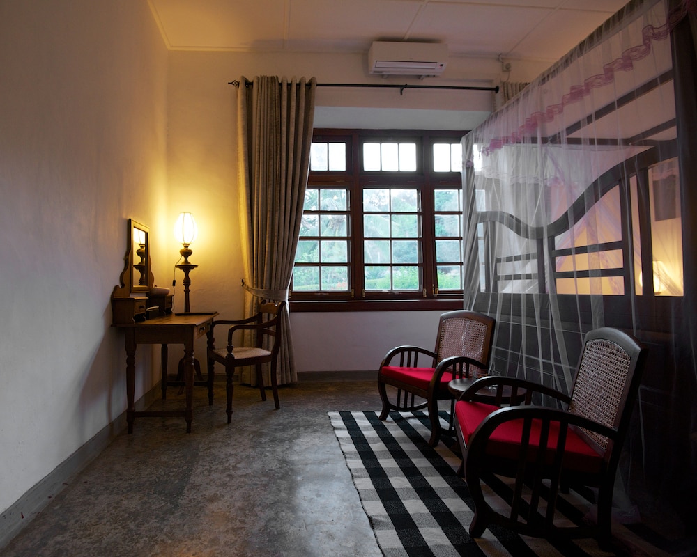 Mountbatten Bungalow 24/50