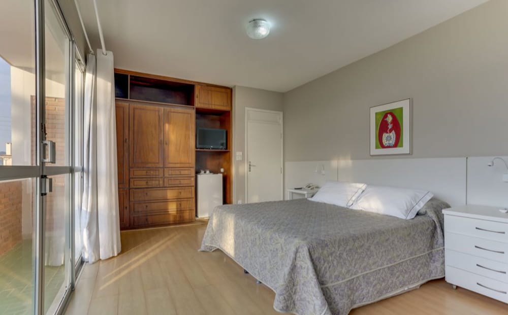 ROOM, TRIPLE, BEACH FRONT