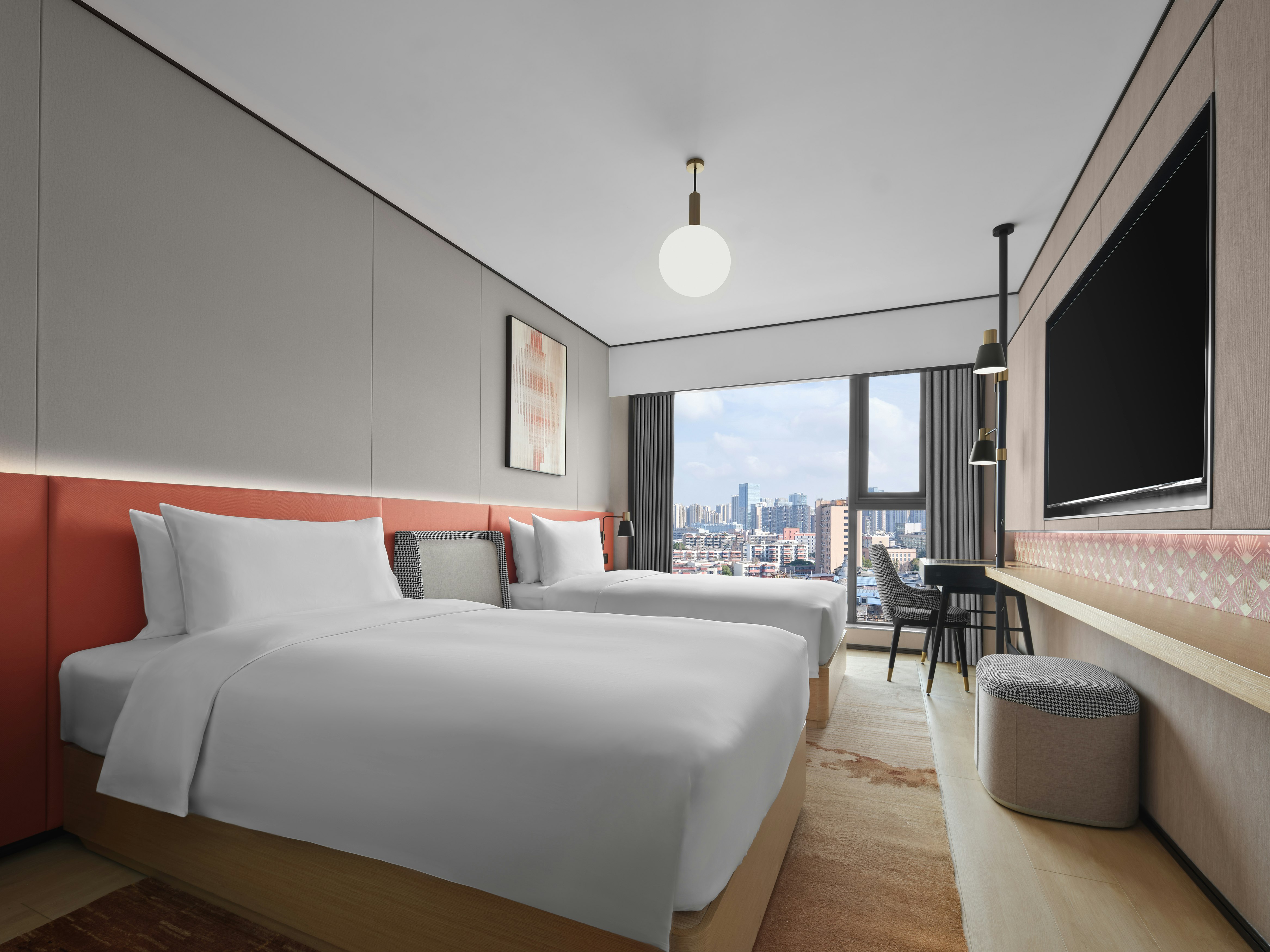 DELUXE, TWIN BEDS, HIGH FLOOR