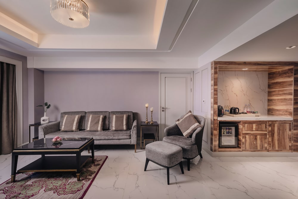 Aira Bkk Sukhumvit 11 By Kingston Hotels 30/50