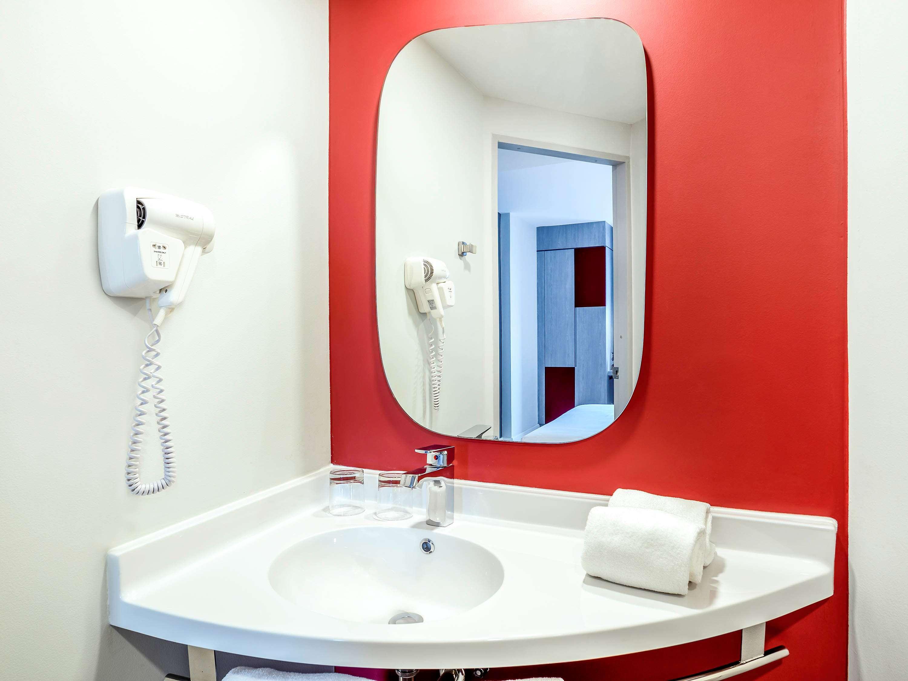 غرفة بسرير كوين، Ibis Bangkok Impact 9/10