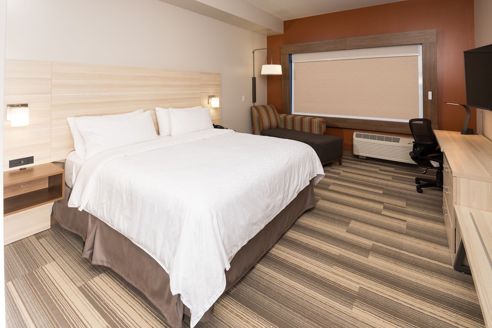 Holiday Inn Express Hotel Suites Logansport 22/70