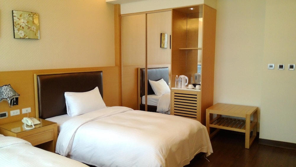 Hotel Modern Puli 15/50