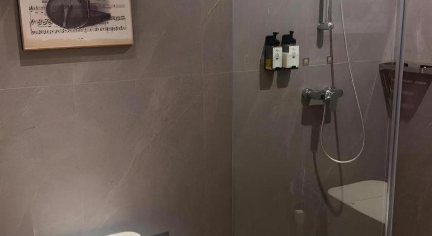 Vienna Classic Hotel (Suzhou Likou Metro Station) 36/60