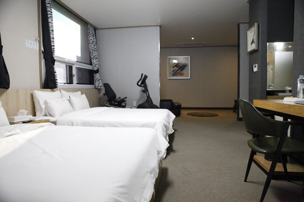 Gukje Business Hotel 12/31