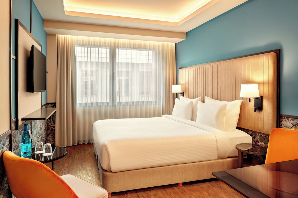 Zeus Essence Athens Central, Trademark Collection by Wyndham 19/63