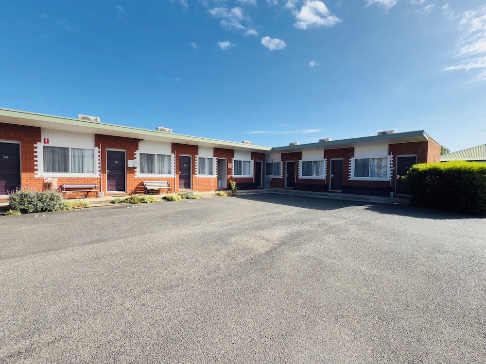 Beachcomber Motel And Apartments 51/63