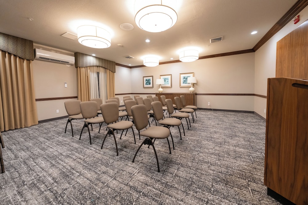 Staybridge Suites Columbia Hwy 63 I 70 41/50