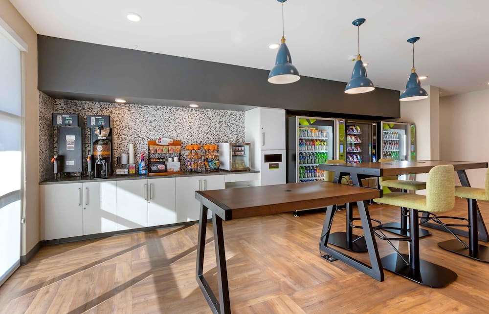 Extended Stay America Premier Suites Phoenix Chandler Downtown 46/63