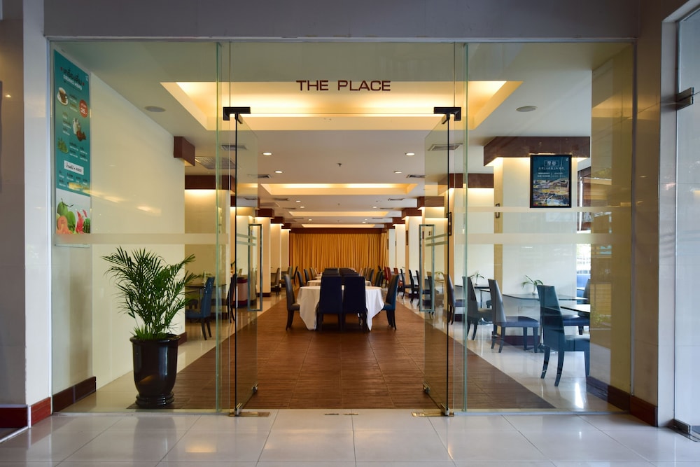 The Color Living Hotel Suvarnabhumi 7/34