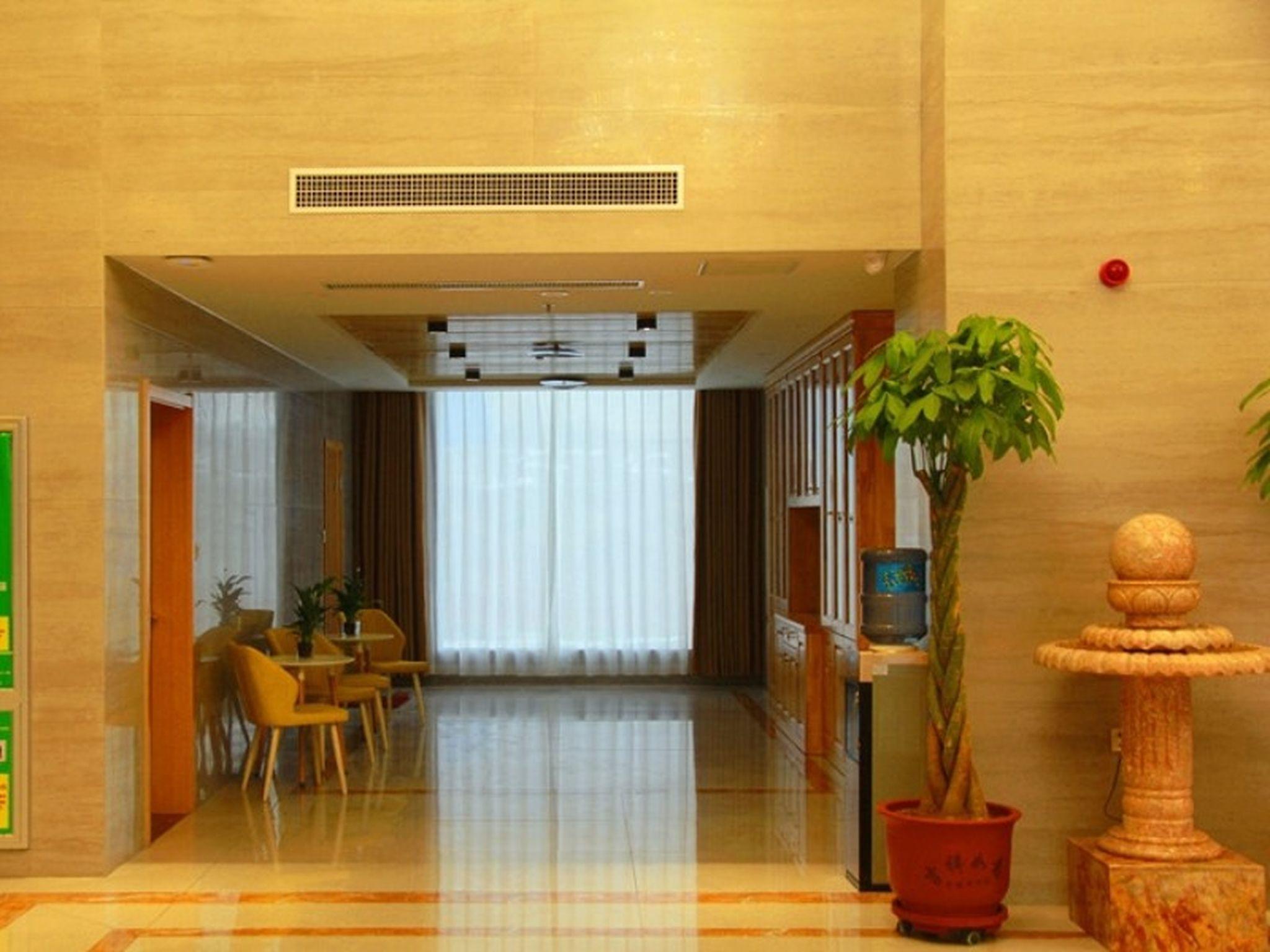 GreenTree Inn Luoyang Train Station Zhuangyuanhong Road Hotel 20/44