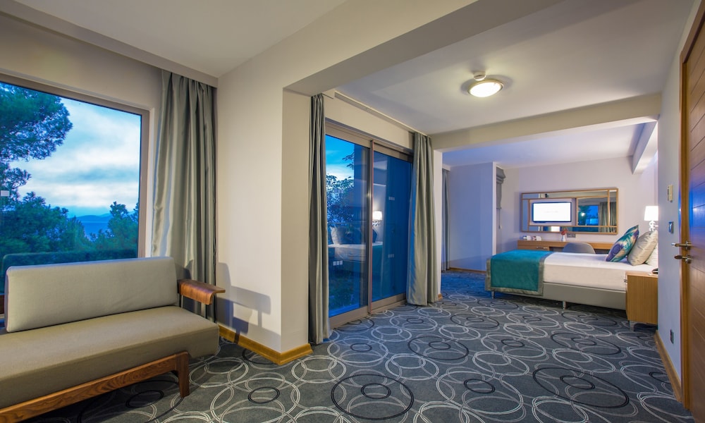 Pine Bay Holiday Resort 53/72