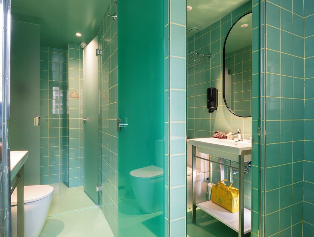 Amistat City Hostel Barcelona 43/50