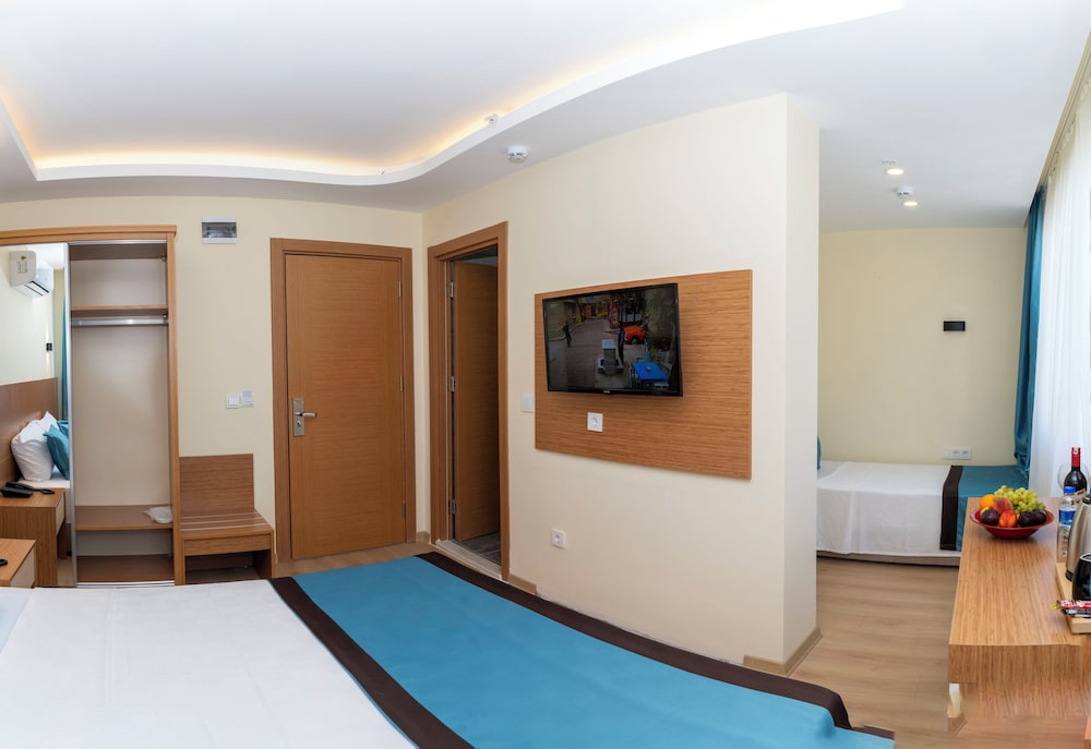 Diamond luxury Hotel 5/37