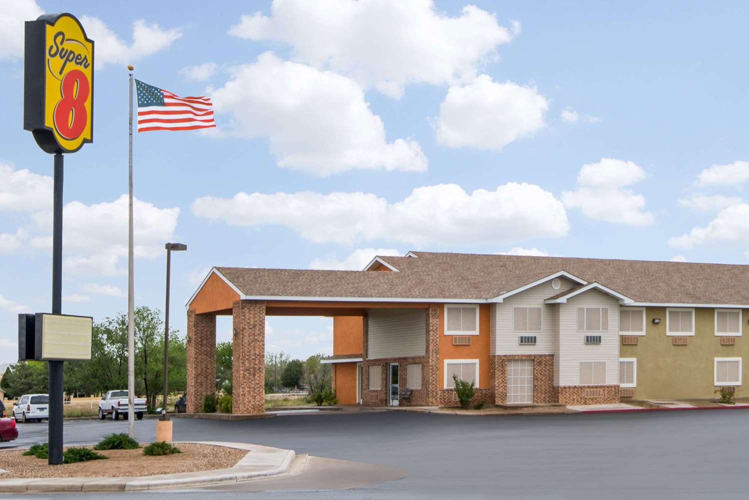 Super 8 by Wyndham Portales 5/7