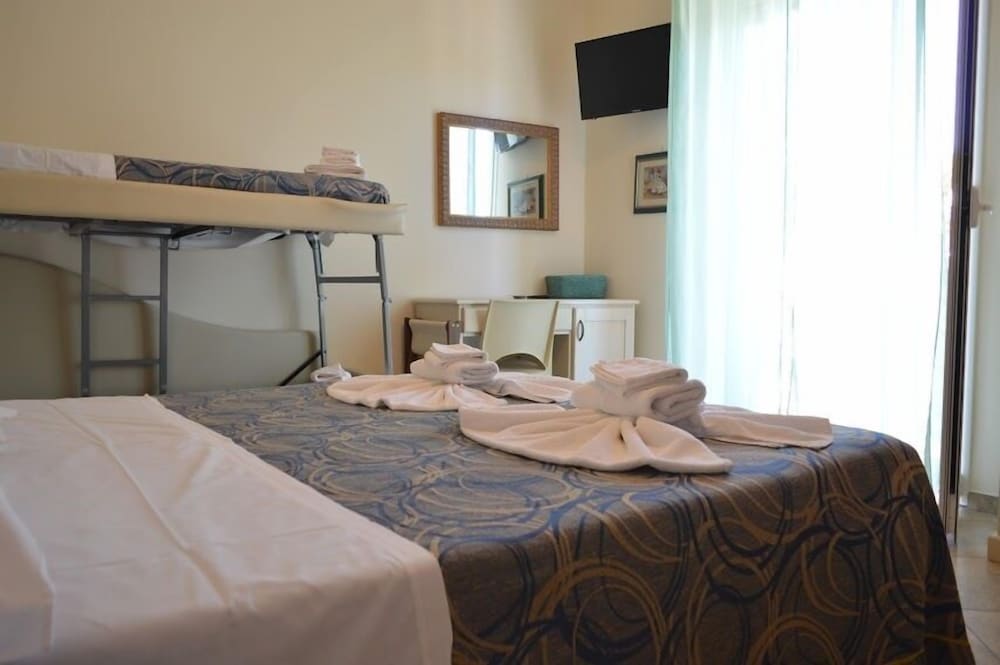 Franca Hotel 31/50