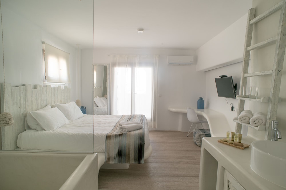 Akkadian Mykonos Resort 25/69