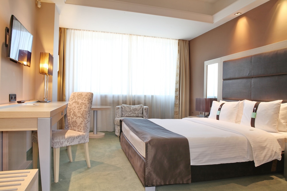 Holiday Inn Belgrade 12/71