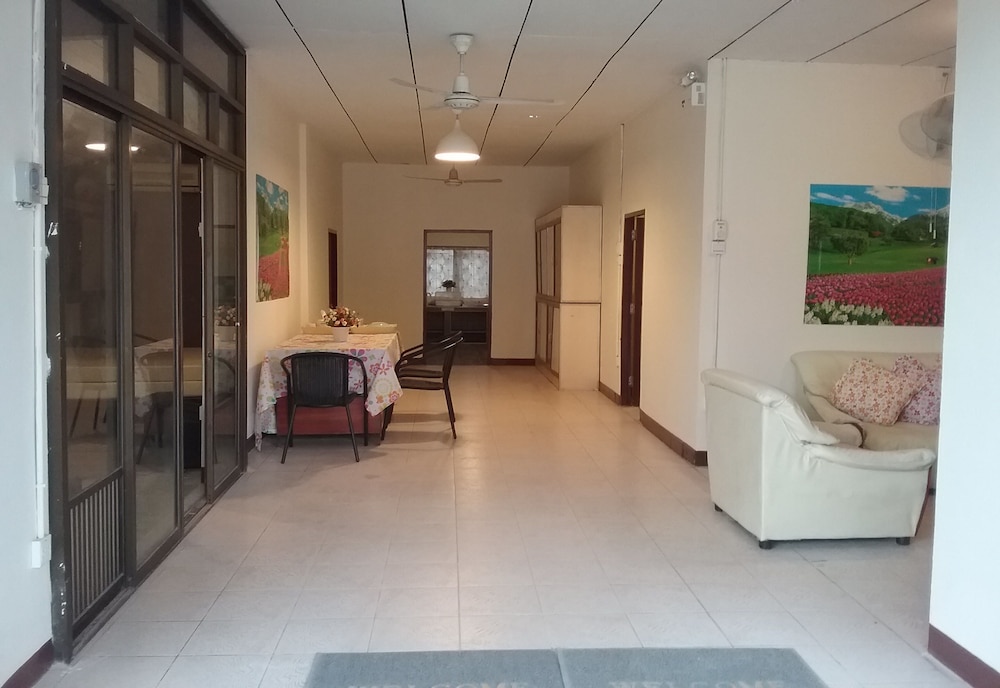 Srisin Guesthouse 11/13