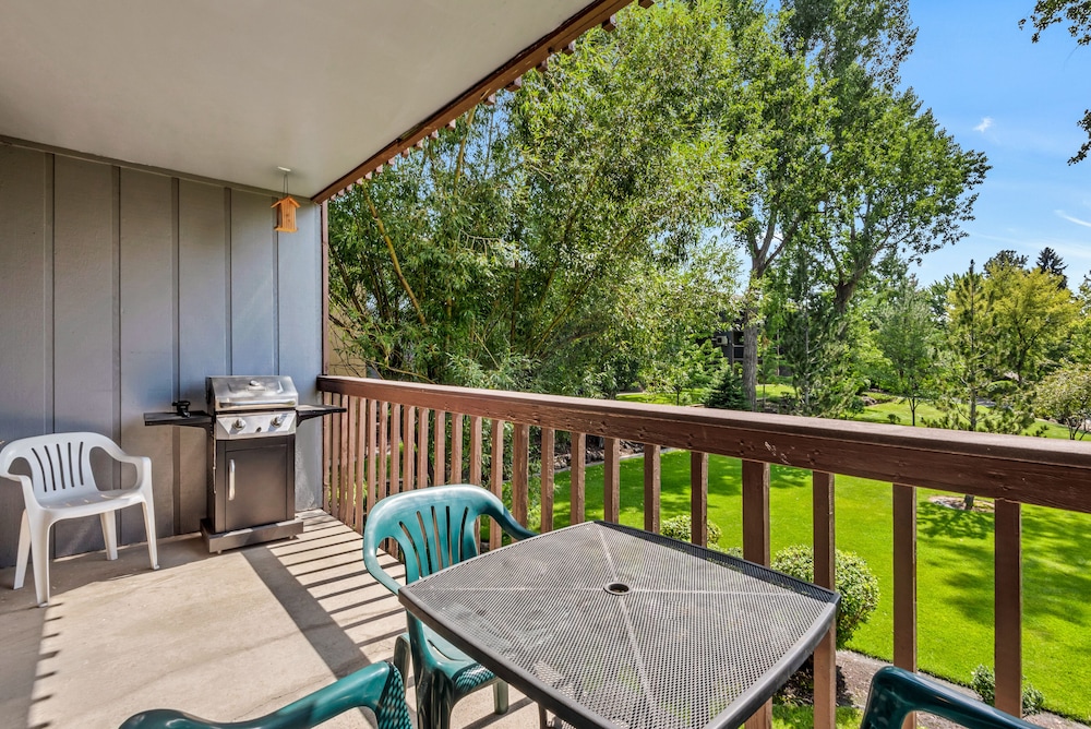 Bend Riverside Inn &amp; Suites 43/51