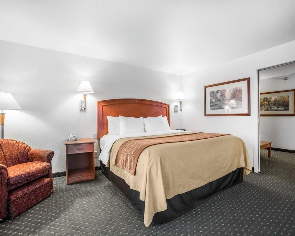 Comfort Inn & Suites Rawlins WY 18/48