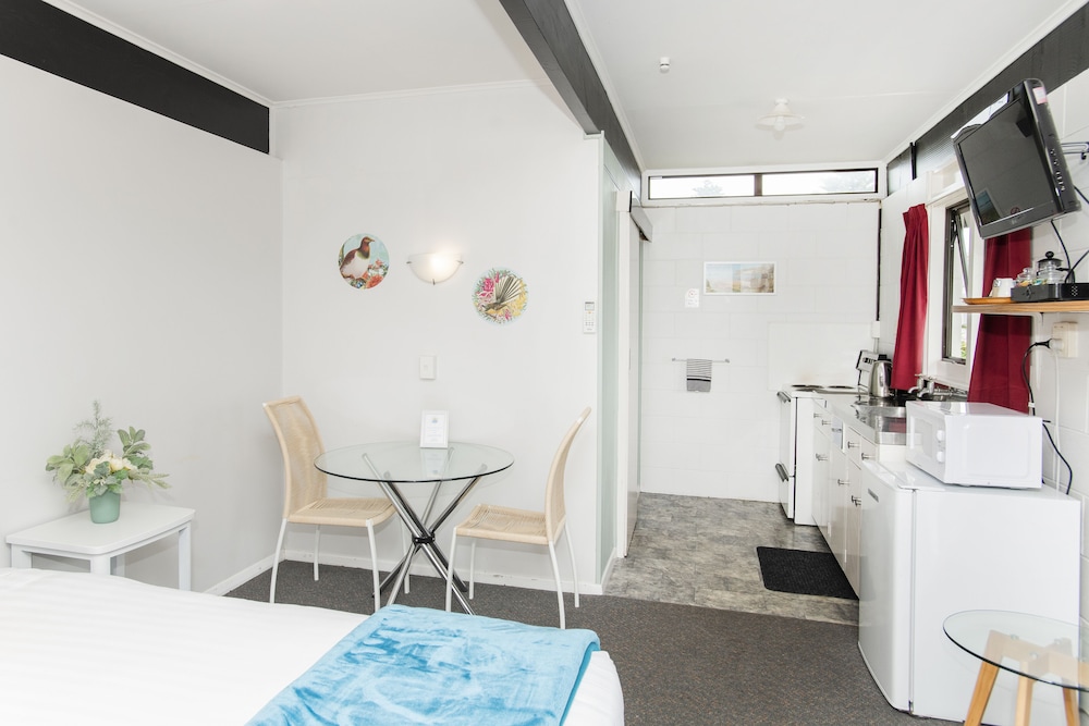 Waikanae Beach Motel 27/76
