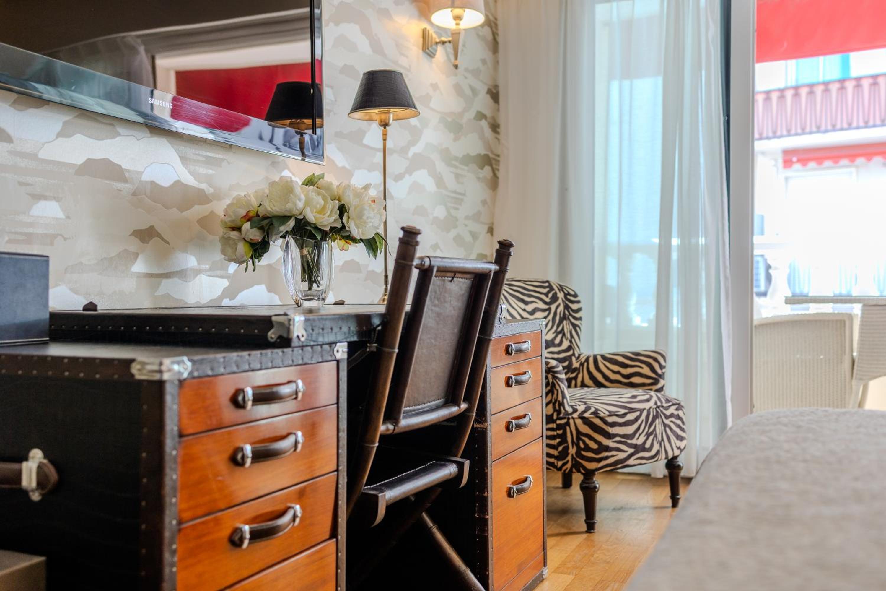 Hotel le Fouquet s 4/50
