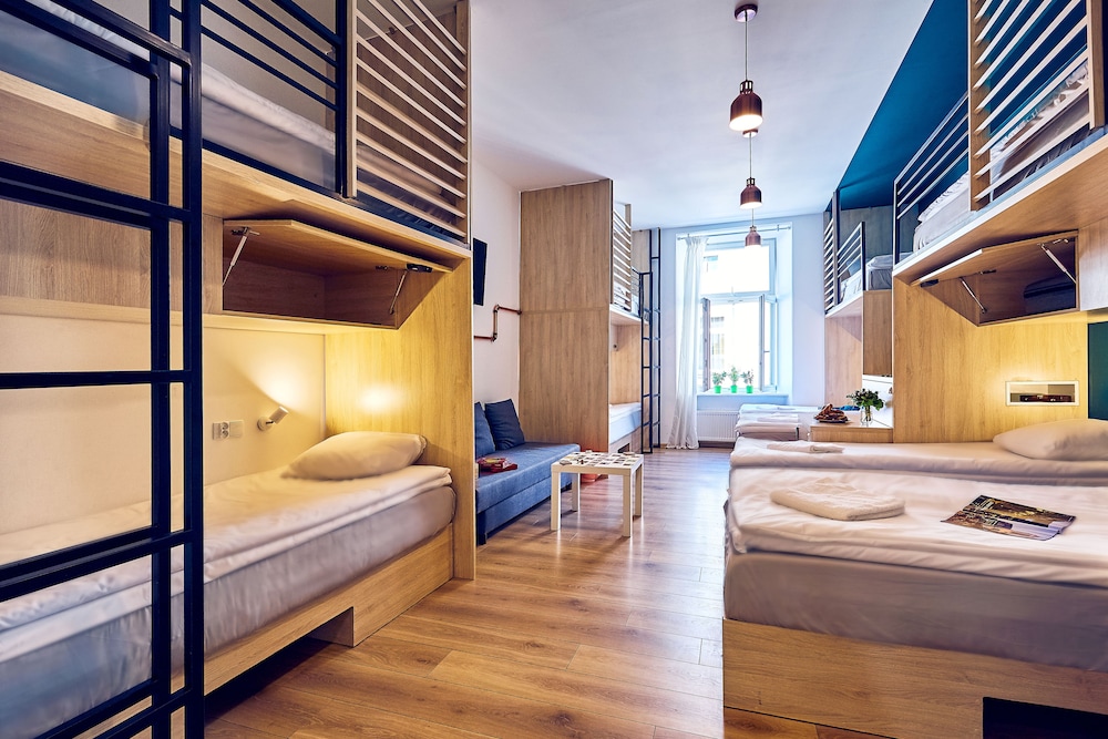Draggo House- Hostel 9/68