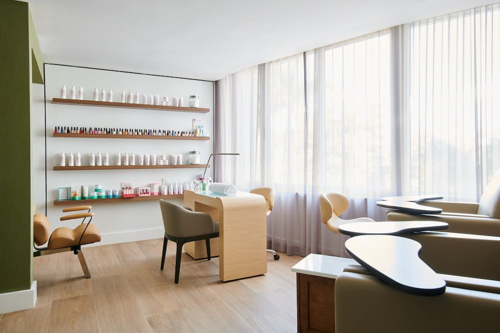Mondrian South Beach 25/64