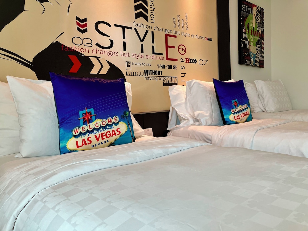 Hotel Clover Asoke 11/50