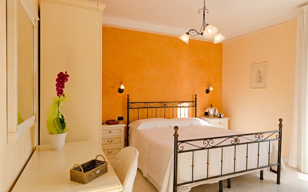 Mediterraneo Hotel 23/73