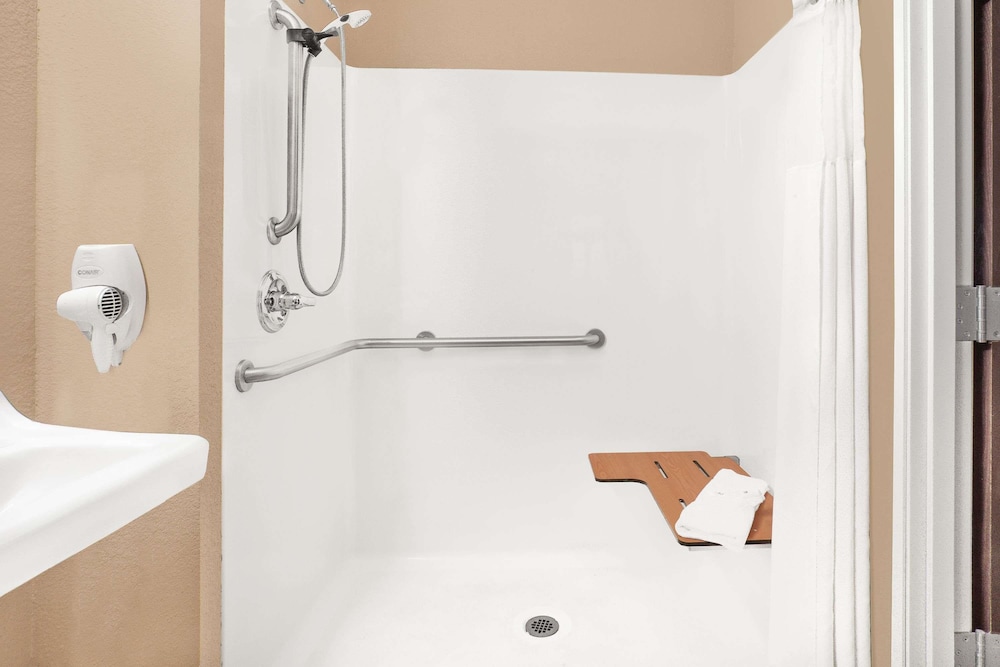 Microtel Inn & Suites by Wyndham Manchester 14/30