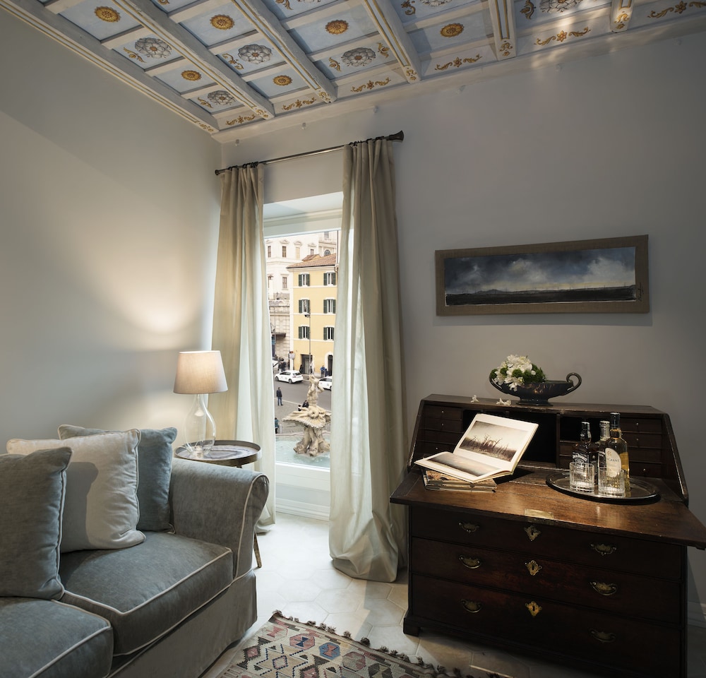 Palazzo Caruso 45/61