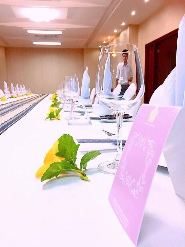 Sai Gon Dong Ha Hotel 30/73