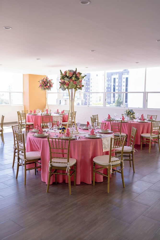 Hotel Mision Puebla Angelopolis 30/38