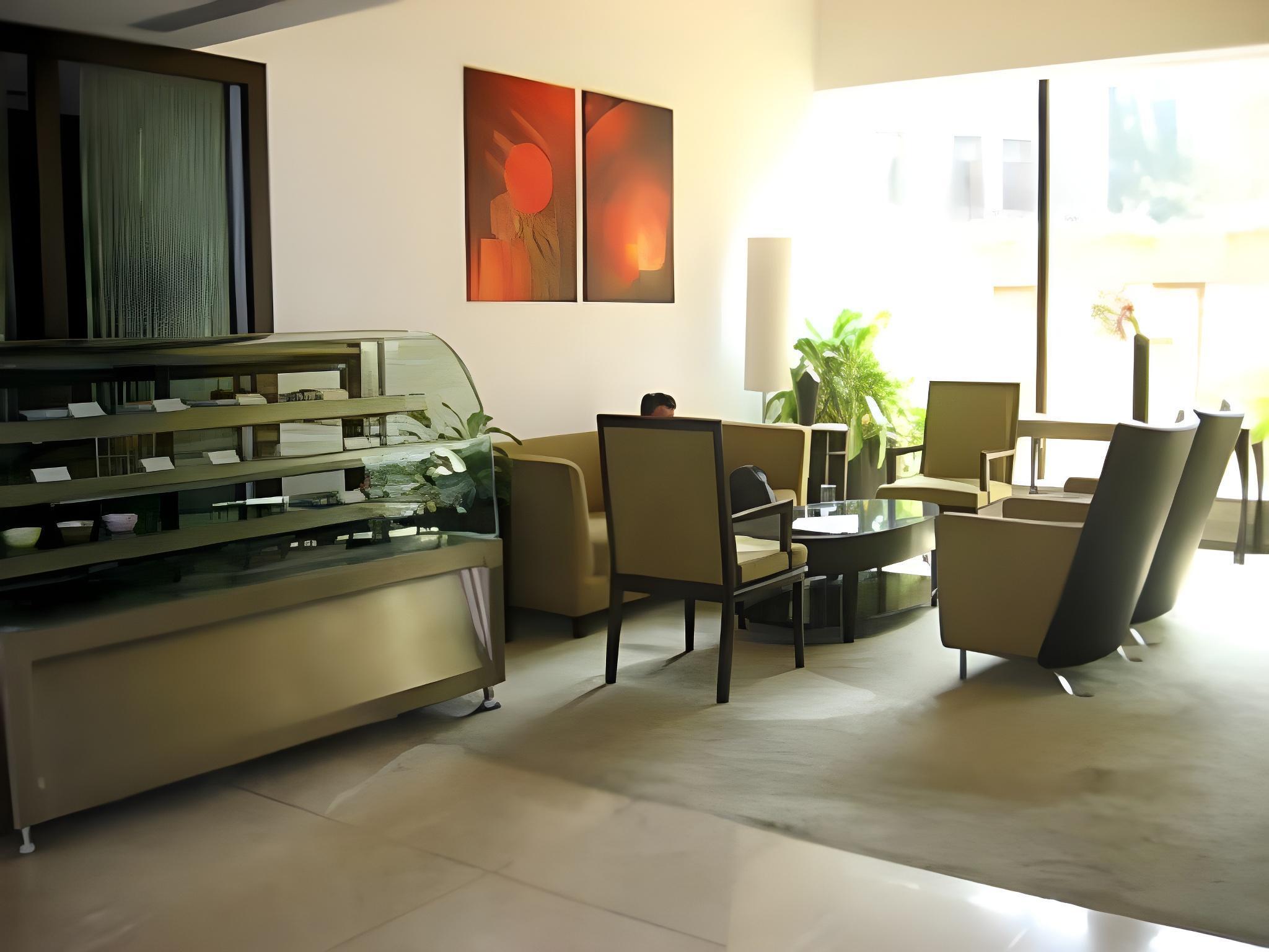 Centurion Hotel 17/24